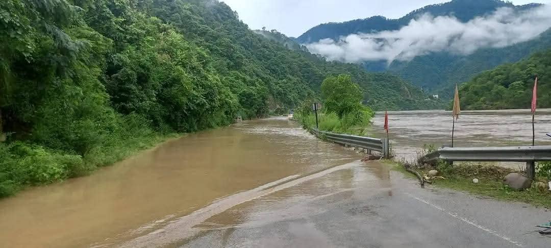 Uttarakhand Rain Disruption Affects Valley of Flowers